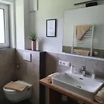 Anni, Appartement